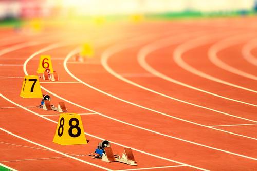 江苏队率先突围，取得惊险胜利