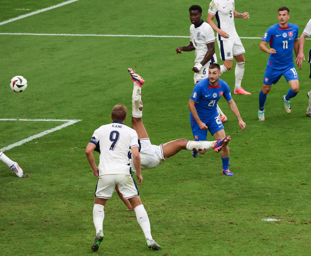 关于欧预赛精彩瞬间，球员技术展现魅力的信息