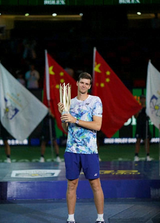 爆冷战胜上赛季冠军，新晋球队崛起