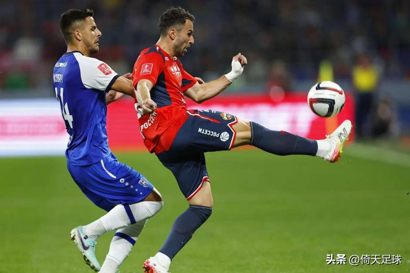 狼队再度击败对手，晋级足球赛事八强