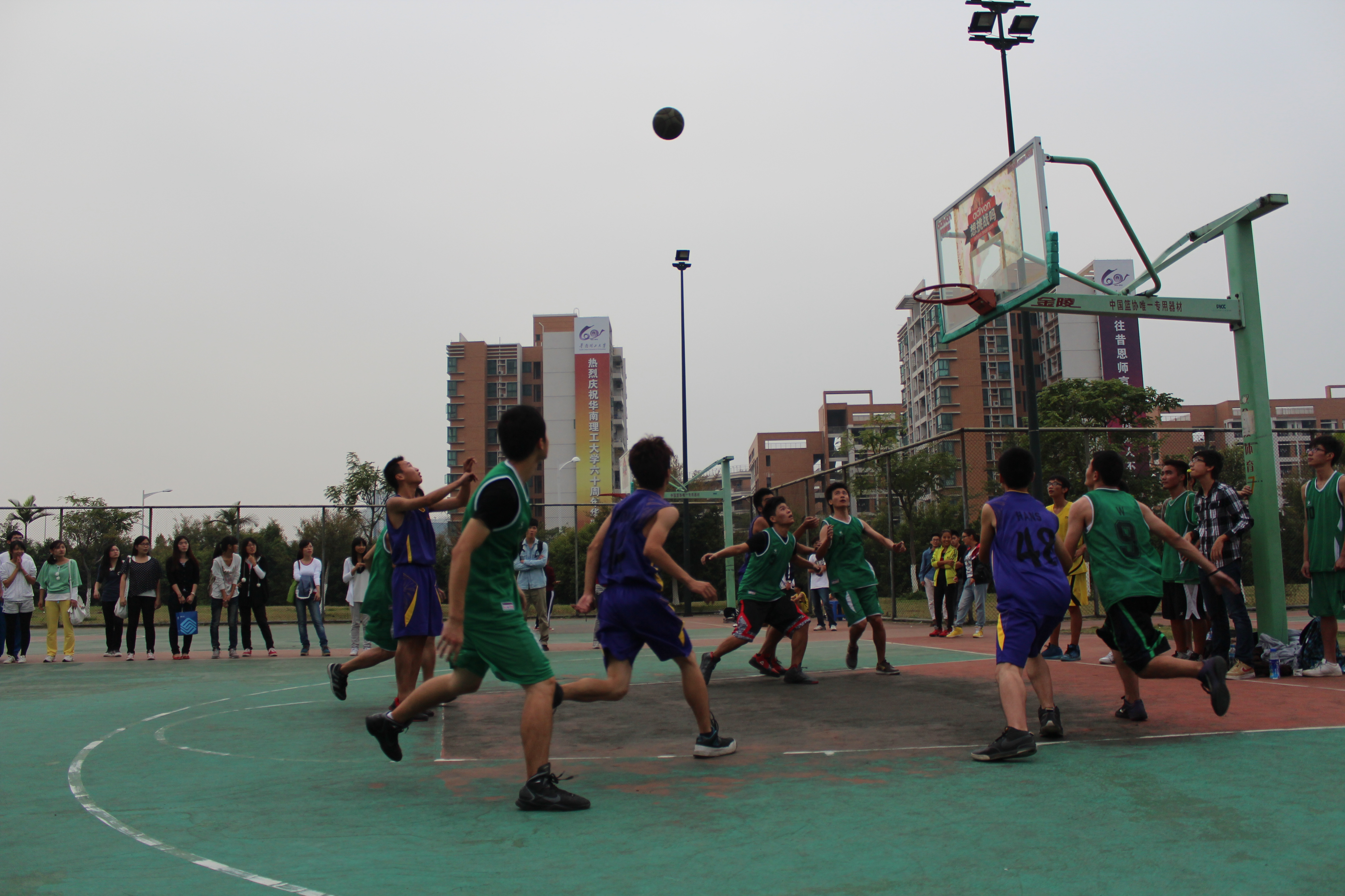 见证篮球历史的一场重要比赛即将上演