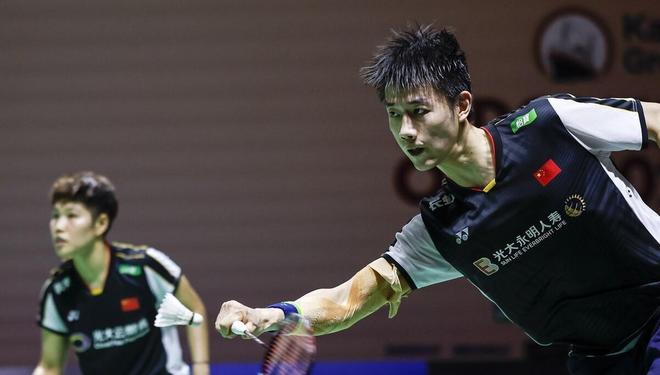 日本队轻取韩国队,郑思维关键制胜 日本队轻取韩国队,郑思维关键制胜