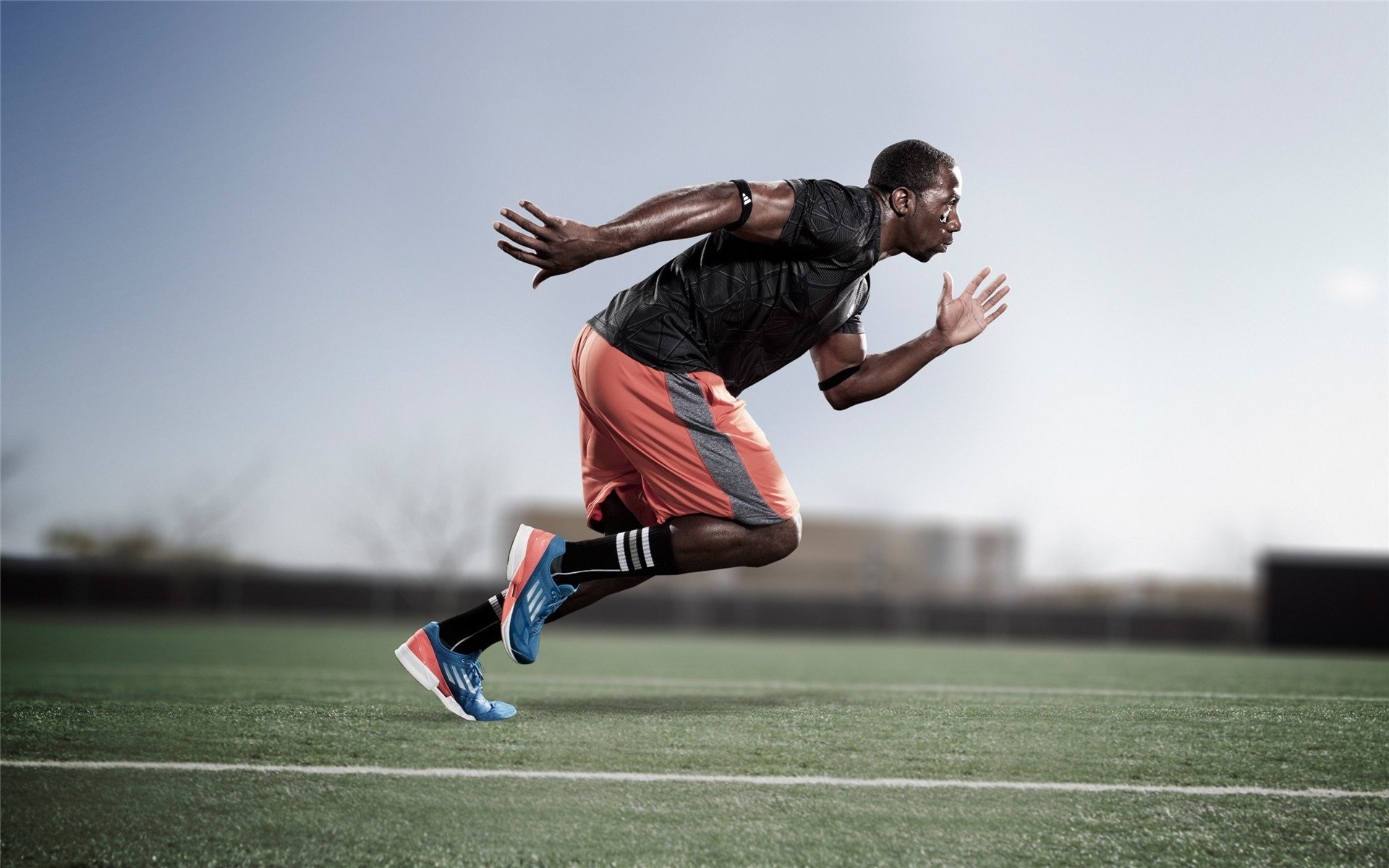 绝境曙光，马龙成为波兰队唯一创造者